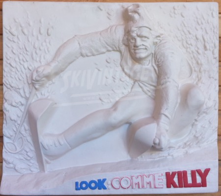 LOOK COMME KILLY - JEAN-CLAUDE KILLY EN DECOR PLASTIQUE - présentoir-décor (ca 1975)