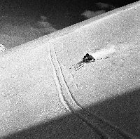VAL D'ISERE - LES SKIEURS ONT LA CLASSE - retirage photo Machatschek (1951)
