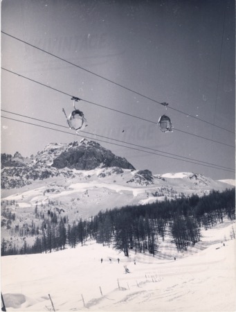 TELECABINE 4 PLACES POMAGALSKI LA DAILLE VAL D'ISERE - photo originale (1969)