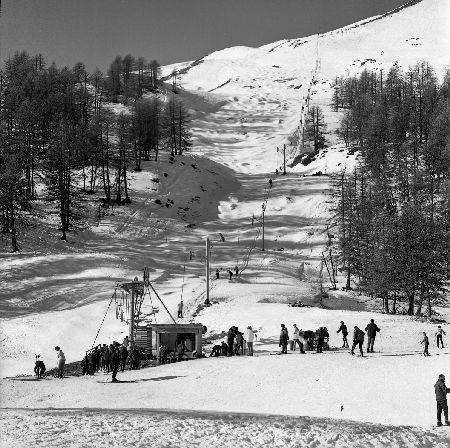 VARS - LE TELESKI DE PEYROLLE... UNIQUEMENT POUR LES GRANDS ! - retirage photo Machatschek (1964)