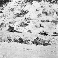 MERIBEL - AU DEBUT DE L'HISTOIRE... QUELQUES MAISONS - retirage photo Machatschek (1955)