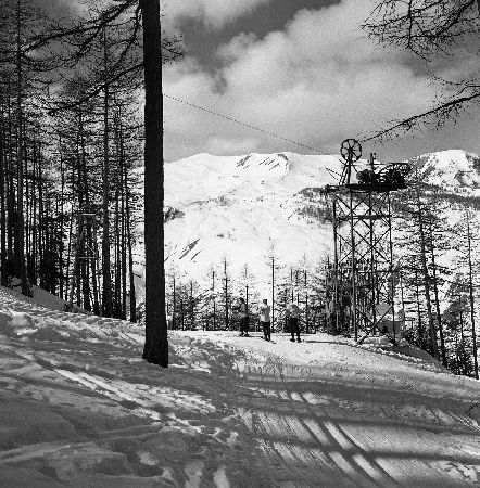 VARS - LE VIEUX TELESKI DE PEYNIER - retirage photo Machatschek (ca 1953)