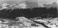 LANSLEVILLARD - LE VILLAGE ET LES PISTES DE SKI - montage photographique original (ca 1965)